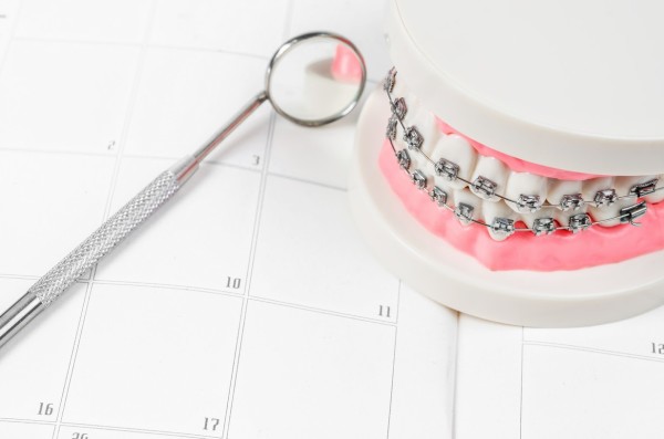 CONDITIONS DE RÉUSSITE D'UN TRAITEMENT ORTHODONTIQUE